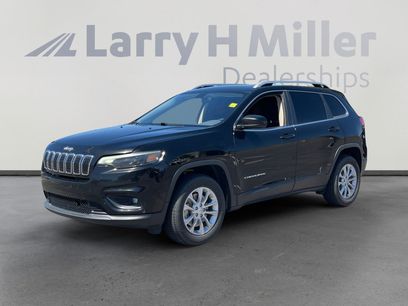 Used 2019 Jeep Cherokee Latitude w/ Popular Appearance Group