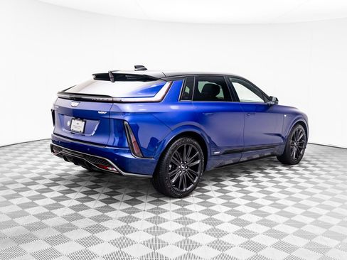 New 2026 Cadillac Lyriq V w/ LPO, Floor Liner Package AWD/4WD image 6