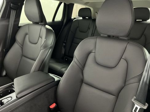 Certified 2025 Volvo V60 B5 Cross Country Plus image 14