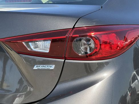 Used 2016 MAZDA MAZDA3 i Sport w/ Preferred Equipment Package image 24