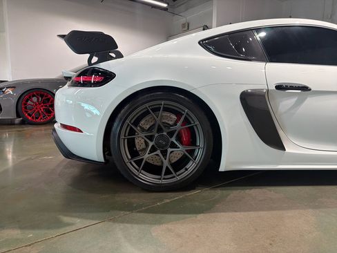 Used 2024 Porsche 718 Cayman GT4 RS image 8