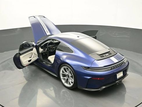 Certified 2026 Porsche 911 GT3 RWD image 25