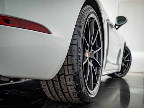 Certified 2021 Porsche 718 Cayman GTS image 40