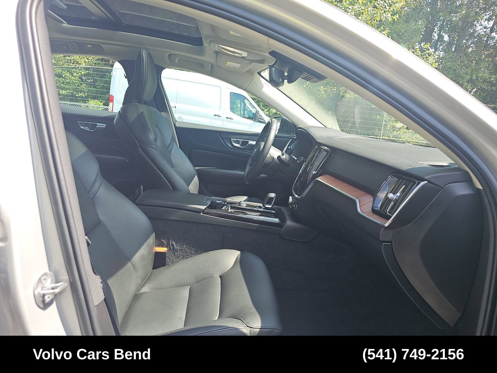 Used 2023 Volvo S60 T8 Plus AWD/4WD image 10