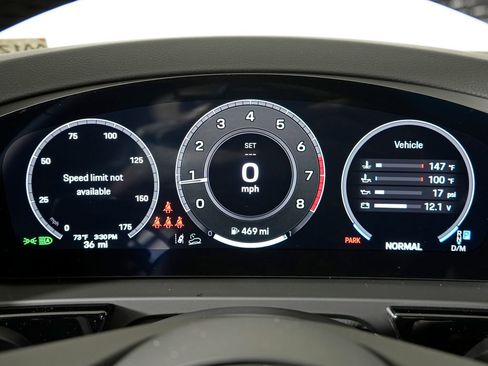 New 2026 Porsche Cayenne Coupe AWD/4WD image 22