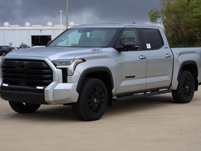New 2026 Toyota Tundra Limited w/ Limited PVM Package