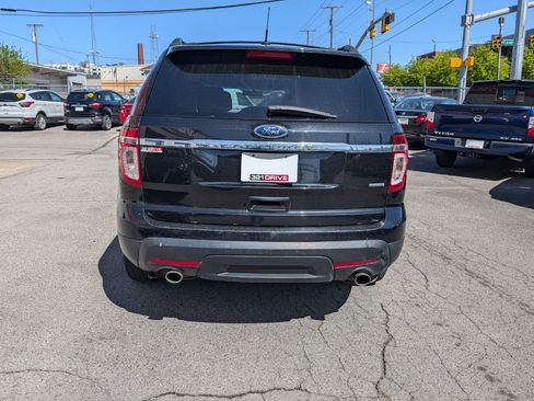 Used 2014 Ford Explorer 4WD image 7