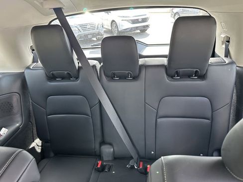 Certified 2024 Nissan Pathfinder Platinum image 24