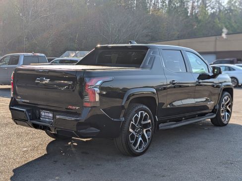Used 2024 Chevrolet Silverado EV RST image 9