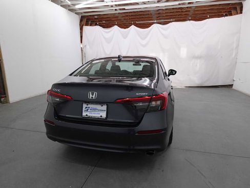 Used 2023 Honda Civic Sport image 5