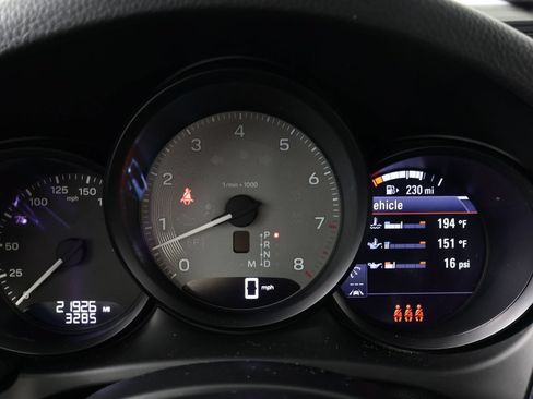 Certified 2023 Porsche Macan S AWD/4WD image 16