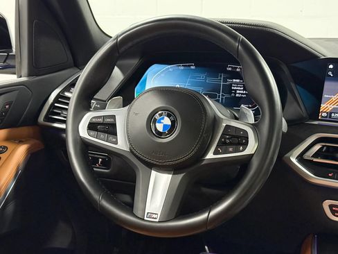 Used 2022 BMW X5 xDrive40i w/ M Sport Package AWD/4WD image 23