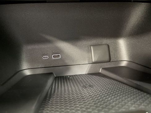 New 2026 Chevrolet Traverse RS image 37