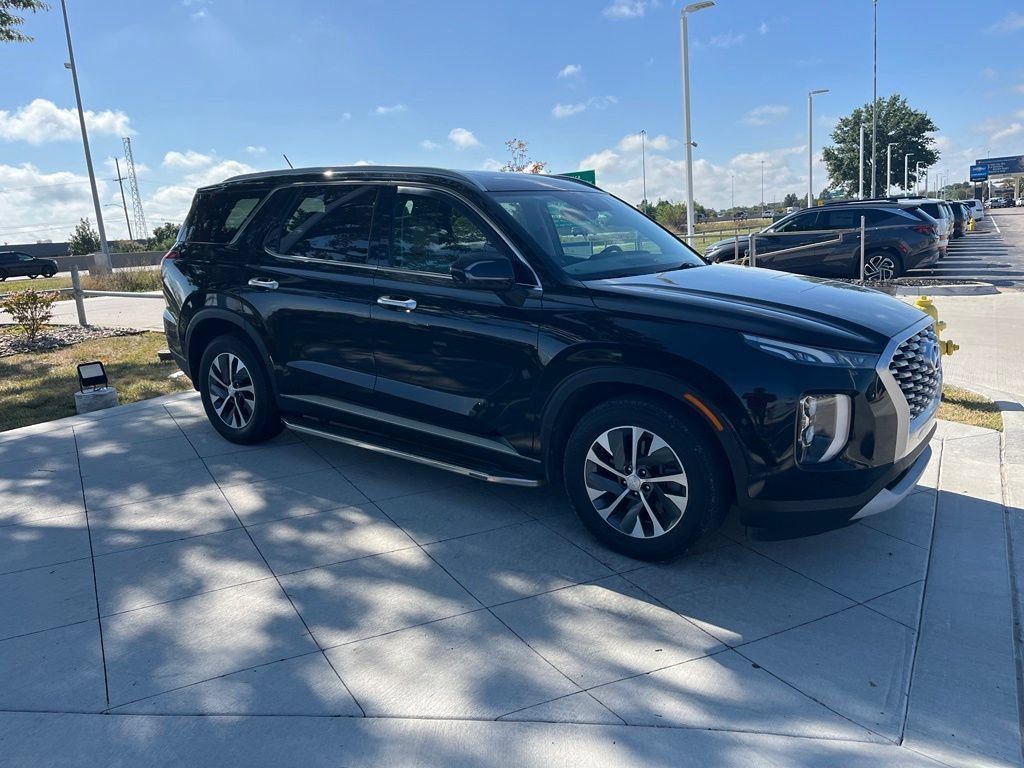 Used 2022 Hyundai Palisade SEL FWD image 2