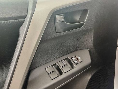 Used 2017 Toyota RAV4 LE w/ All Weather Liner Package AWD/4WD image 13