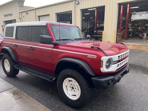 Used 2025 Ford Bronco Heritage Edition image 3