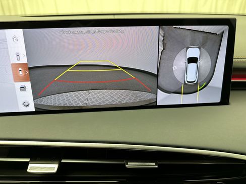 Certified 2026 Genesis GV70 3.5T Sport Prestige image 17