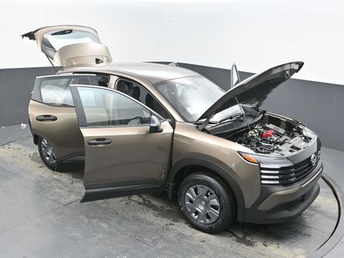 New 2026 Nissan Kicks S image 38