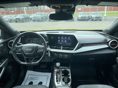 Certified 2024 Chevrolet Trax RS w/ Driver Confidence Package FWD image 19