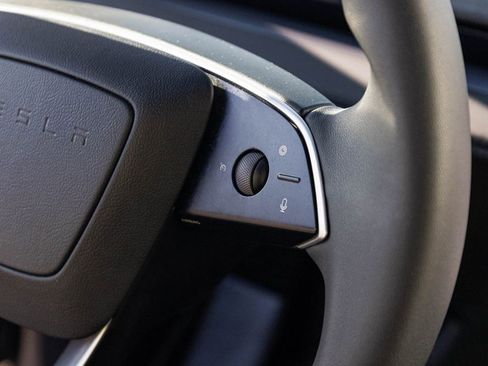 Used 2026 Tesla Model Y Long Range image 22