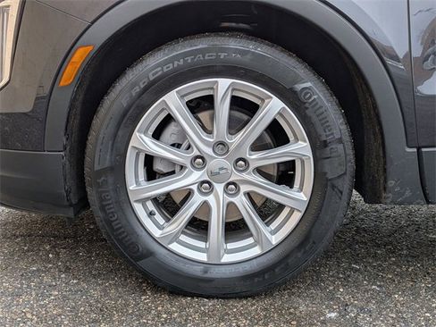 Certified 2023 Cadillac XT4 Luxury w/ Cold Weather Package image 25