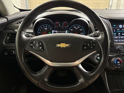 Used 2017 Chevrolet Impala Premier w/ Enhanced Convenience Package FWD image 15