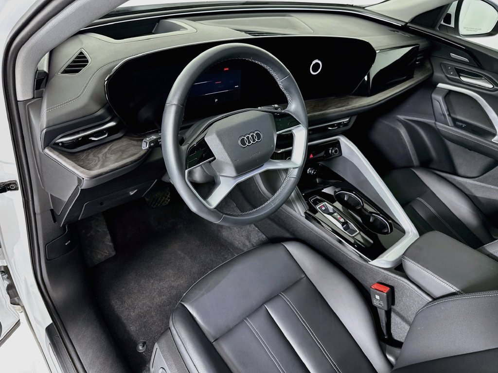 Certified 2025 Audi Q5 Premium w/ Premium Plus AWD/4WD image 9