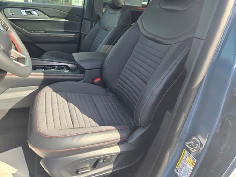New 2026 Ford Explorer ST-Line w/ ST-Line Street Pack AWD/4WD image 16
