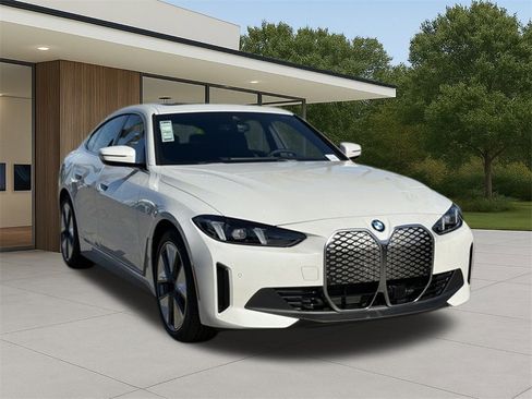 New 2026 BMW i4 eDrive40 w/ Premium Package image 5