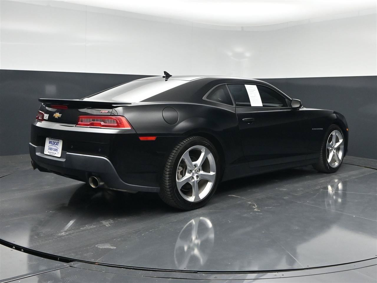 Used 2015 Chevrolet Camaro LT w/ RS Package RWD image 6