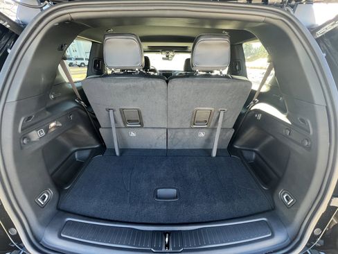 New 2025 Jeep Grand Cherokee L Altitude image 9