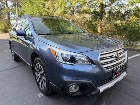 Used 2015 Subaru Outback 3.6R Limited image 3
