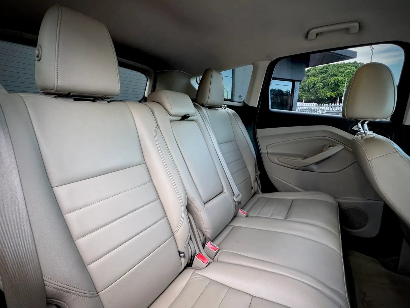 Used 2015 Ford Escape Titanium AWD/4WD image 17