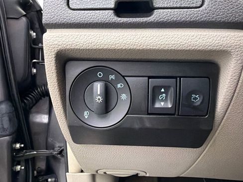 Used 2012 Ford Fusion SE image 29