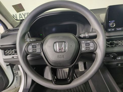 Certified 2023 Honda Accord LX image 17