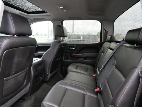Used 2015 GMC Sierra 1500 SLT w/ SLT Crew Cab Value Package AWD/4WD image 10