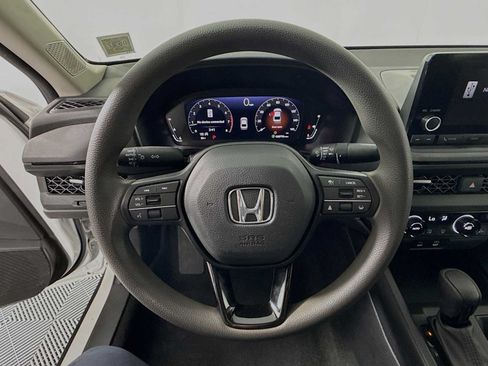 Used 2023 Honda Accord EX image 11