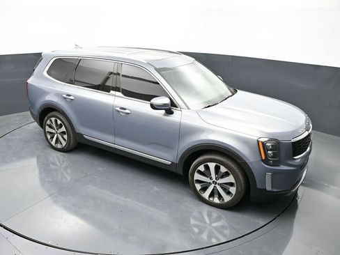 Used 2022 Kia Telluride EX w/ EX Premium Package FWD image 34