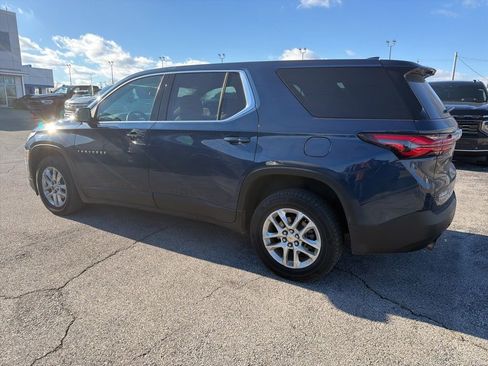 Used 2022 Chevrolet Traverse LS AWD/4WD image 8