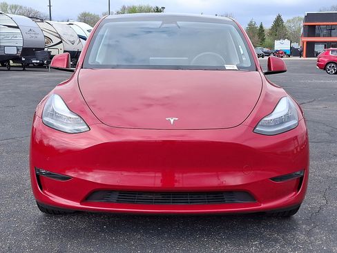 Used 2021 Tesla Model Y Long Range AWD/4WD image 29