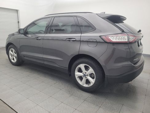 Used 2018 Ford Edge SE image 3