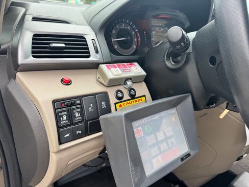 Used 2013 Honda Odyssey Touring Elite image 8