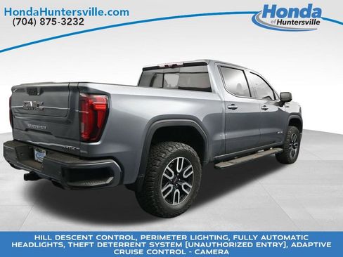 Used 2020 GMC Sierra 1500 AT4 w/ AT4 Premium Package AWD/4WD image 8