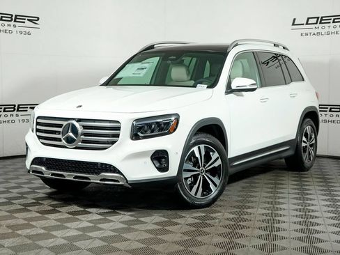 Certified 2026 Mercedes-Benz GLB 250 4MATIC image 1