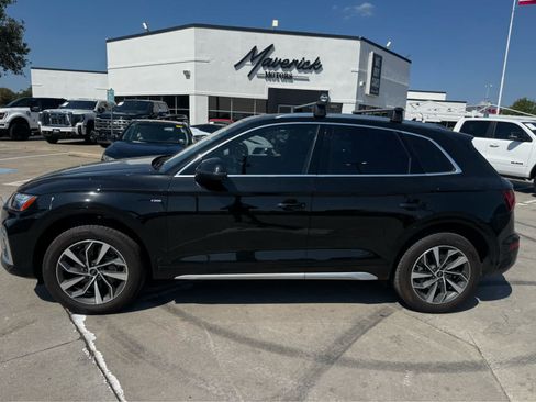 Used 2024 Audi Q5 2.0T Premium w/ Convenience Package AWD/4WD image 2