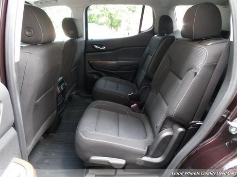 Used 2021 GMC Acadia SLE w/ Driver Convenience Package FWD image 12