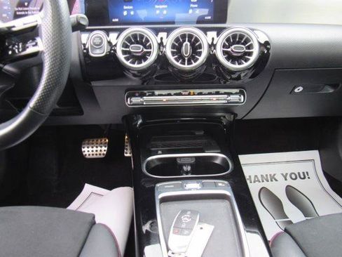 Used 2024 Mercedes-Benz CLA 250 4MATIC image 25