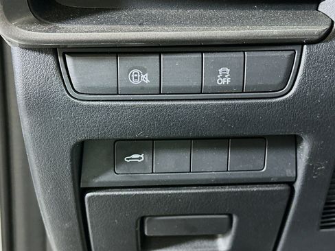 Used 2024 MAZDA MAZDA3 s image 17