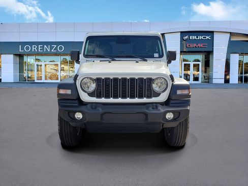Used 2025 Jeep Wrangler Unlimited Sport AWD/4WD image 2