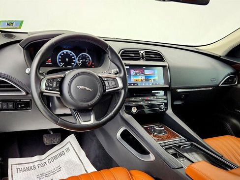 Used 2018 Jaguar F-PACE Portfolio AWD/4WD image 13